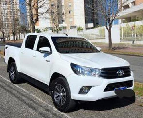 TOYOTA HILUX 2.8 POWER PACK 4X4 CD 16V DIESEL 4P MANUAL
